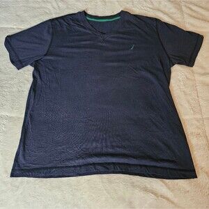 Nautica Men's Large Short Sleeve Shirt Size Large. EXCELLENT CONDITION!